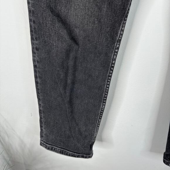 Everlane Black Wash Hi-Rise Super Straight Jean - Picture 4 of 9